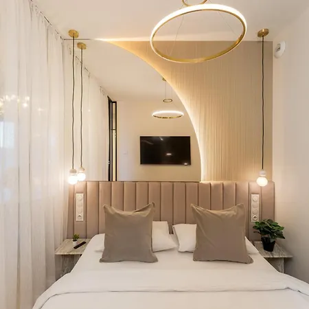 Glossy G73 Apartment