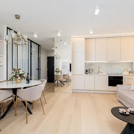 Apartment Glossy G73